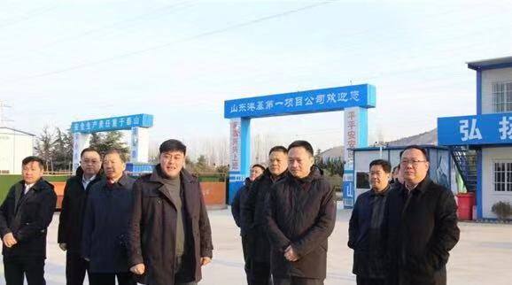 中(zhōng)國(guó)節能(néng)環保集團考察公(gōng)司新(xīn)能(néng)源裝(zhuāng)備生産(chǎn)基地